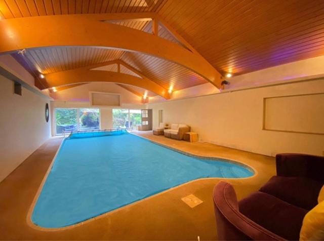 Coach House Villa Woking Dış mekan fotoğraf