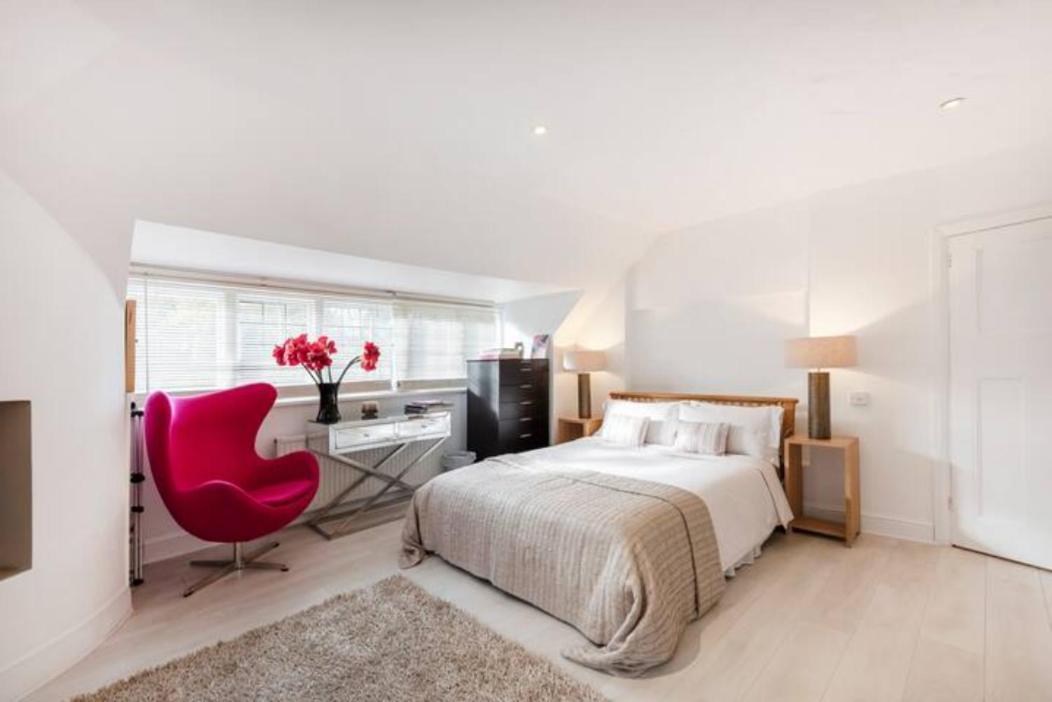Coach House Villa Woking Dış mekan fotoğraf