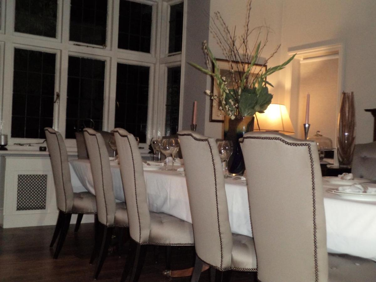 Coach House Villa Woking Dış mekan fotoğraf