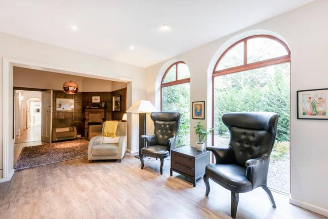 Coach House Villa Woking Dış mekan fotoğraf