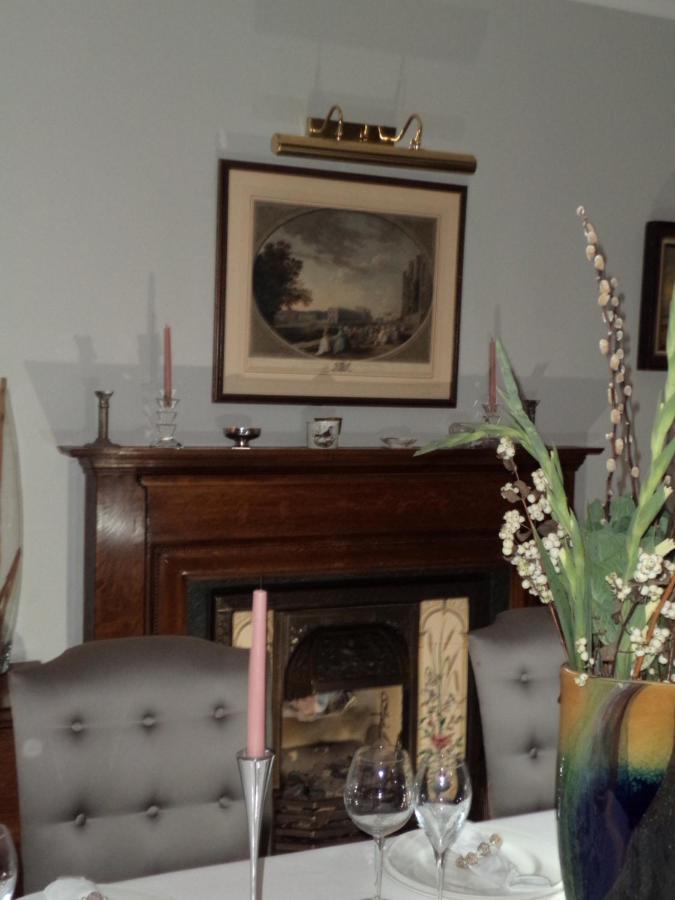 Coach House Villa Woking Dış mekan fotoğraf