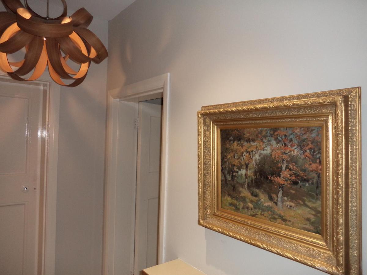 Coach House Villa Woking Dış mekan fotoğraf